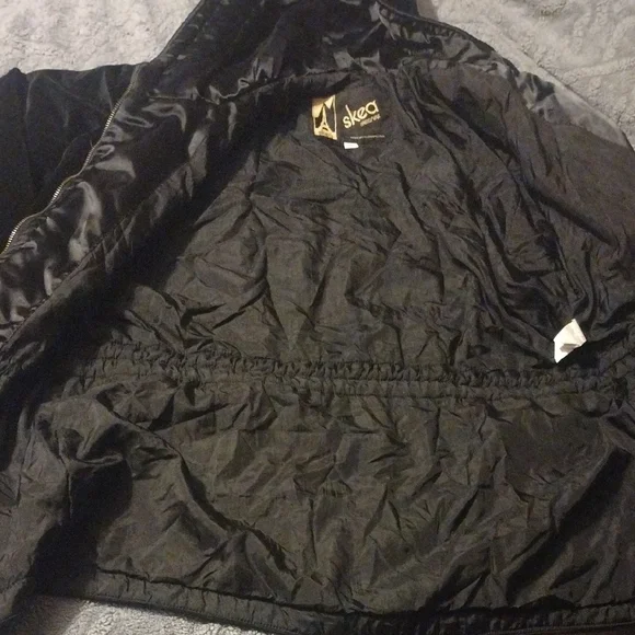 Vintage Luxurious Black Velvet Utility Jacket - Picture 6 of 12